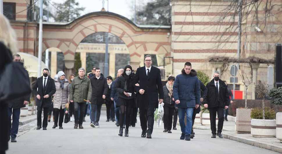 vucic sahrana.jpg